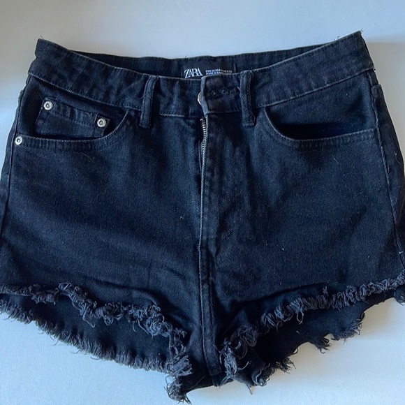 Zara black cut off shorts size 4 - Picture 1 of 3